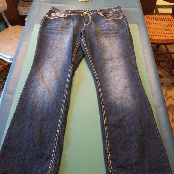 Rocking Denim Womens 16 Distressed Embroidered & Fancy Buttoned Pockets - Picture 1 of 11